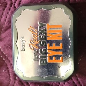 Benefit "They're real big sexy eye kit"